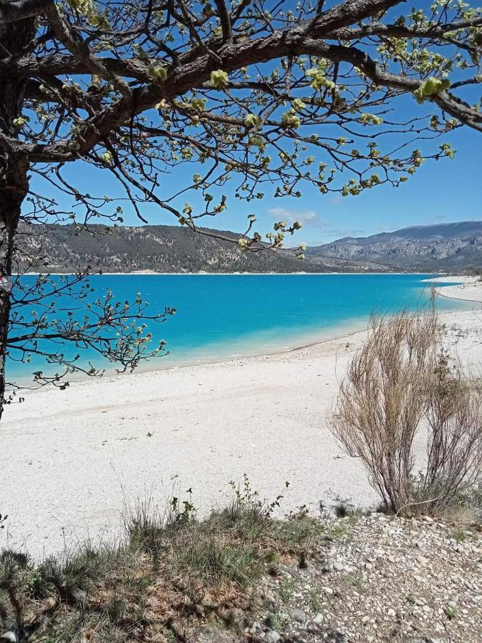 Апартаменты Petit Nid Cosy Typiquement Provencal Вилькроз Экстерьер фото
